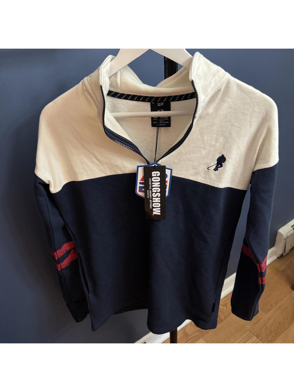 NWT! Amanda Kessel AK28 Gongshow Quarter Zip Hockey Pullover XS